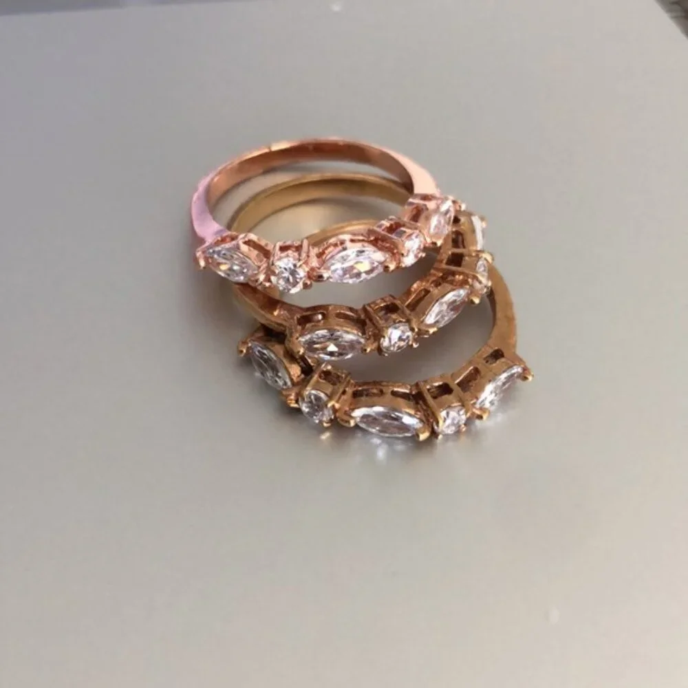 Set of 3 Cocktail rings Gold Plated Color w SZ Clear Mix Shape Sones Sz.8